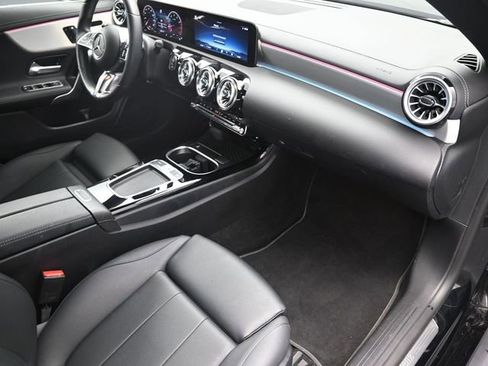 Used 2024 Mercedes-Benz CLA 250 image 40