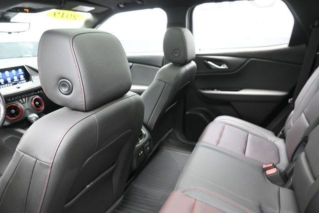 Used 2019 Chevrolet Blazer RS FWD image 24