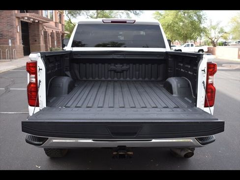 Used 2023 Chevrolet Silverado 2500 LT w/ Convenience Package image 22