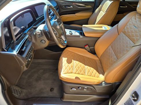 Used 2021 Cadillac Escalade ESV Sport w/ Driver Assist Tech Package image 12