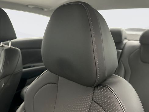 Used 2023 Hyundai Elantra Limited FWD image 8