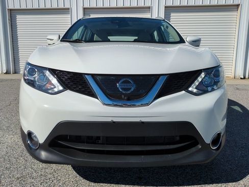 Used 2017 Nissan Rogue Sport SL w/ SL Premium Package image 9