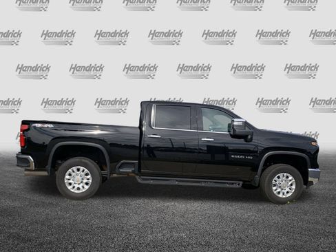 Used 2024 Chevrolet Silverado 2500 LTZ image 11