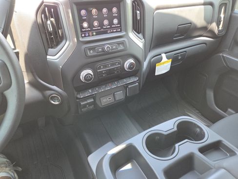 New 2026 GMC Sierra 2500 Pro AWD/4WD image 25