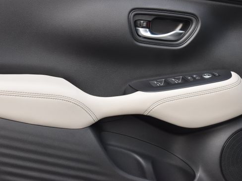 New 2027 Honda HR-V EX-L image 11