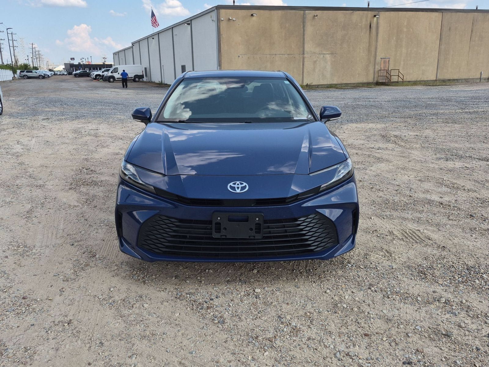 Used 2025 Toyota Camry LE FWD image 9