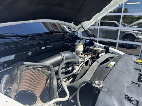 Used 2016 RAM 1500 Laramie AWD/4WD image 38