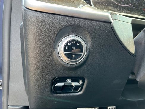 Used 2024 Mercedes-Benz C 300 4MATIC Sedan image 22