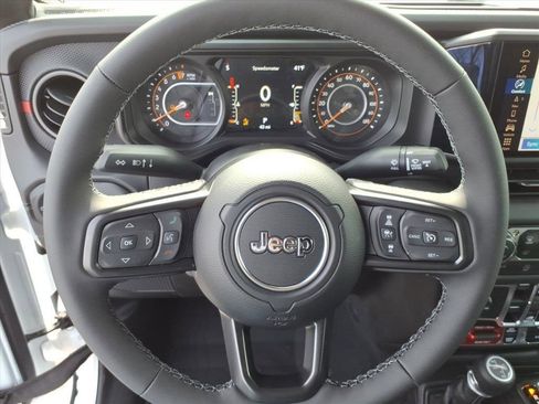 New 2026 Jeep Gladiator Rubicon image 12