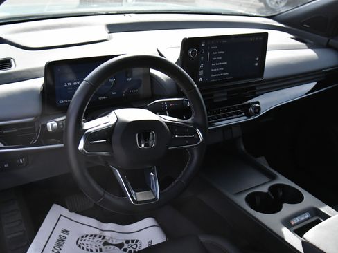 Used 2024 Honda Prologue Touring image 16