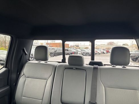 Used 2022 Ford F150 Lightning Lariat image 46