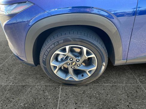 Used 2024 Chevrolet Trax LT image 14