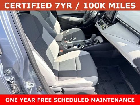 Used 2025 Toyota Corolla LE FWD image 9
