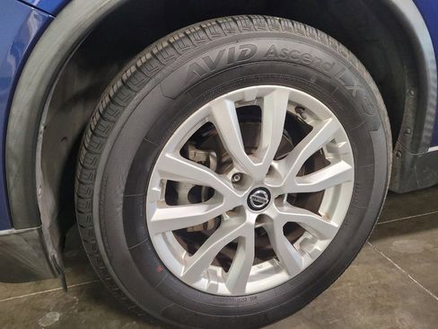 Used 2019 Nissan Rogue SV FWD image 31