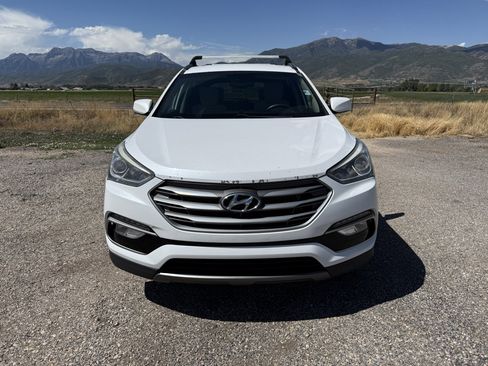 Used 2017 Hyundai Santa Fe Sport AWD/4WD image 2