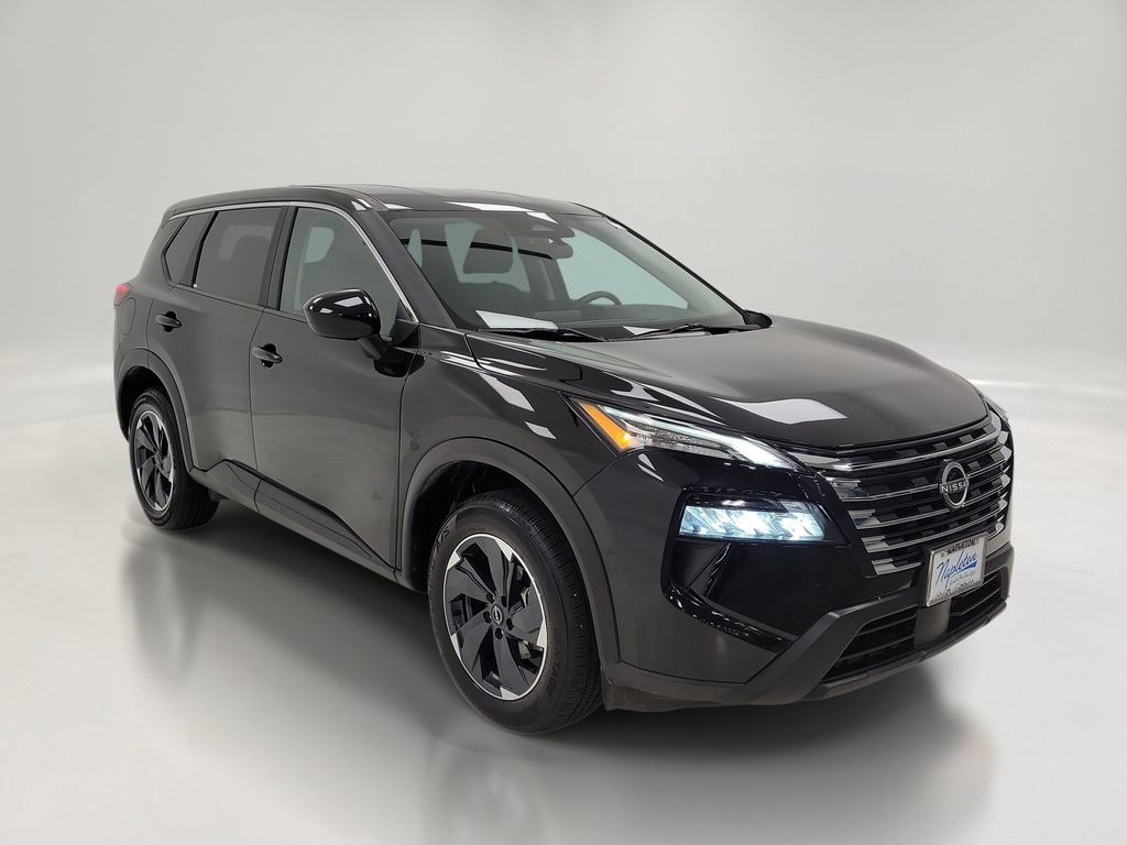 Used 2025 Nissan Rogue SV AWD/4WD image 3