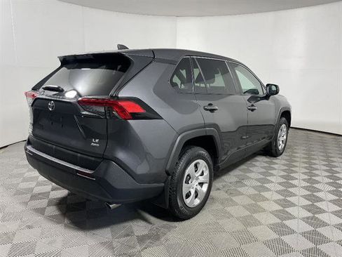 Certified 2022 Toyota RAV4 LE image 7