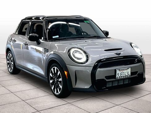 Used 2024 MINI Cooper S w/ Signature Upholstery Package FWD image 2