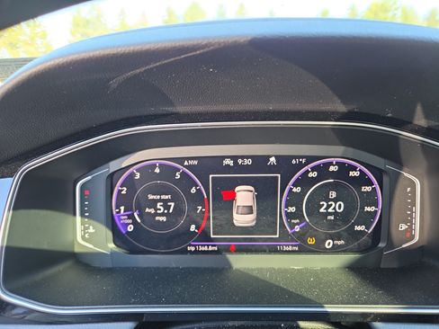 Used 2026 Volkswagen Jetta GLI Autobahn FWD image 4