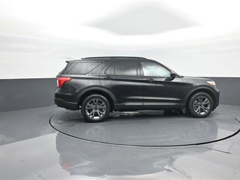 Certified 2023 Ford Explorer XLT w/ Equipment Group 202A image 8