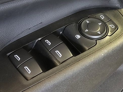 Used 2019 Chevrolet Equinox LT image 27