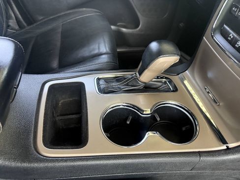 Used 2016 Jeep Grand Cherokee Limited RWD image 13