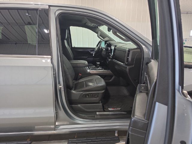 Used 2024 Chevrolet Silverado 1500 LTZ AWD/4WD image 30
