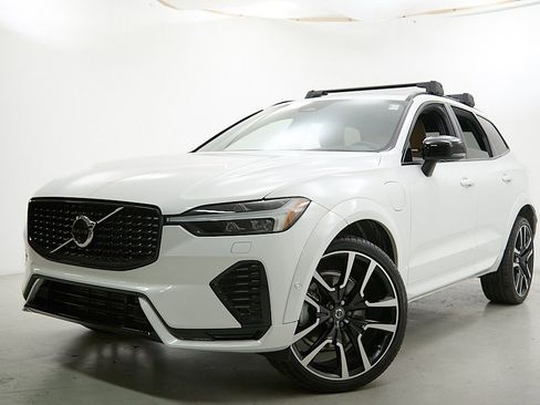 Certified 2025 Volvo XC60 T8 Ultra w/ Protection Package Premier image 1