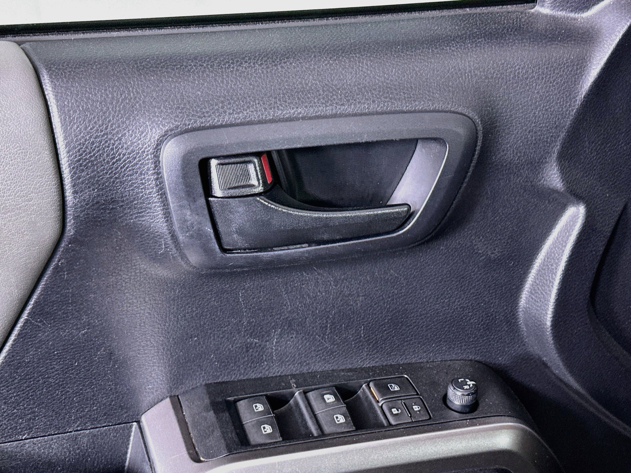 Used 2019 Toyota Tacoma SR5 RWD image 15