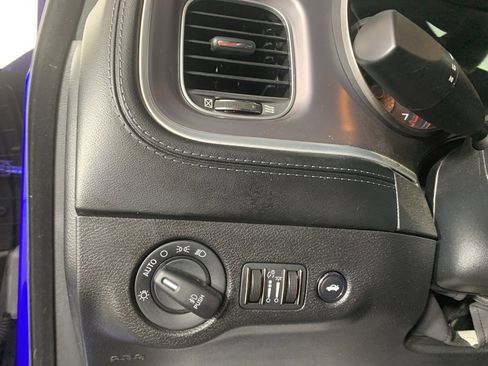 Used 2019 Dodge Charger Scat Pack w/ Dynamics Package image 16