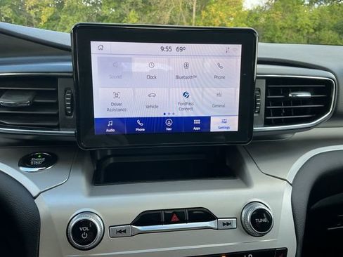 Used 2021 Ford Explorer XLT w/ Equipment Group 202A image 20