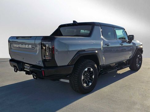 Used 2025 GMC Hummer EV 3X w/ Extreme Off-Road Package image 3