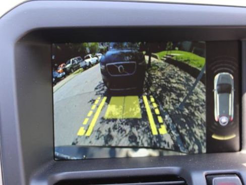 Used 2015 Volvo XC60 T5 AWD/4WD image 18