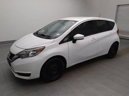 Used 2018 Nissan Versa Note SV FWD image 2
