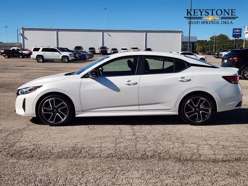 Used 2025 Nissan Sentra SR image 4