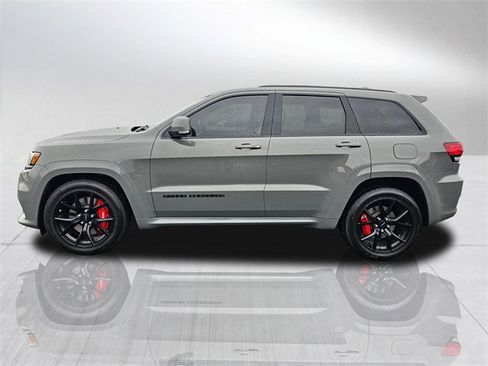 Used 2021 Jeep Grand Cherokee SRT image 3