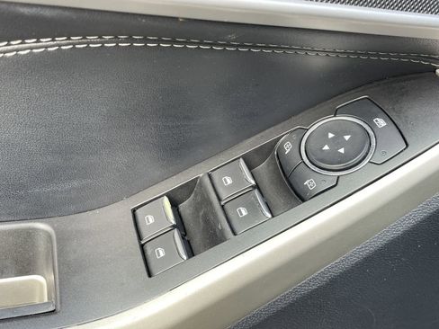 Used 2021 Ford Explorer XLT w/ Class III Trailer Tow Package image 26