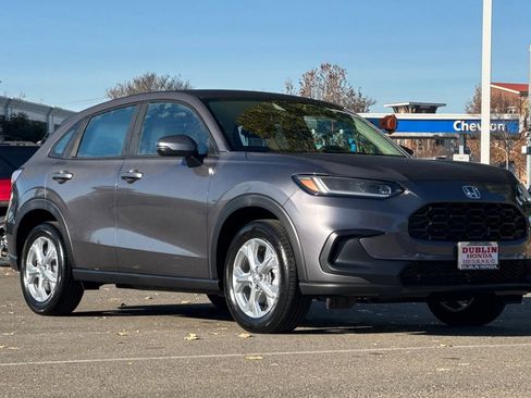 Certified 2025 Honda HR-V LX image 2