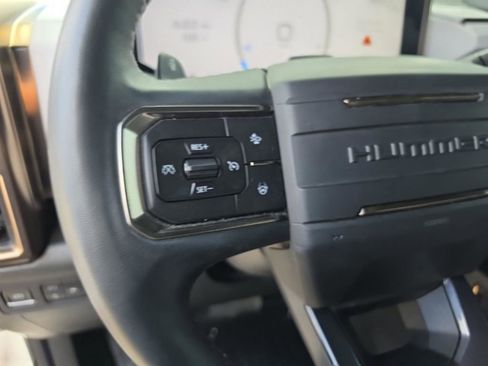 Used 2024 GMC Hummer EV 3X AWD/4WD image 16