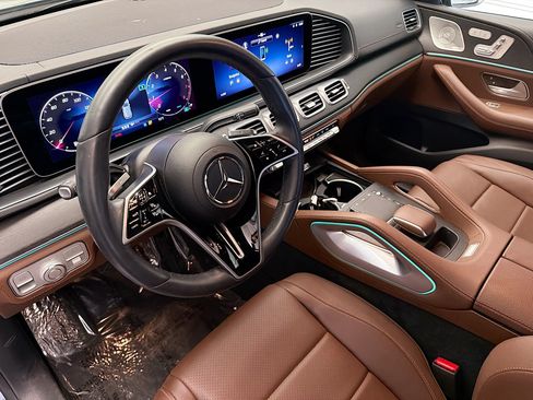 Used 2024 Mercedes-Benz GLE 350 4MATIC image 7