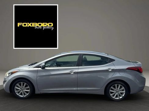 Used 2014 Hyundai Elantra SE w/ Option Group 02 FWD image 8