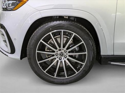 New 2026 Mercedes-Benz GLS 580 GLS 580 image 10