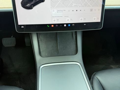 Used 2022 Tesla Model 3 Long Range AWD/4WD image 7