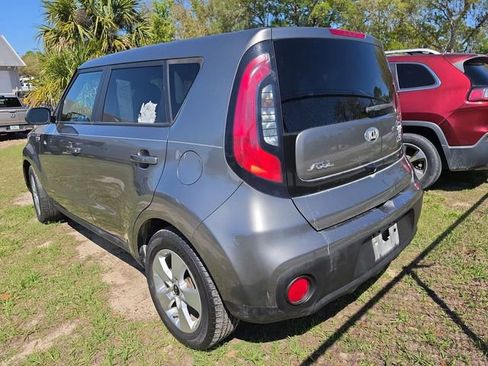 Used 2019 Kia Soul w/ Convenience Package image 4