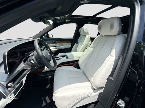 New 2026 Cadillac Vistiq Luxury image 21