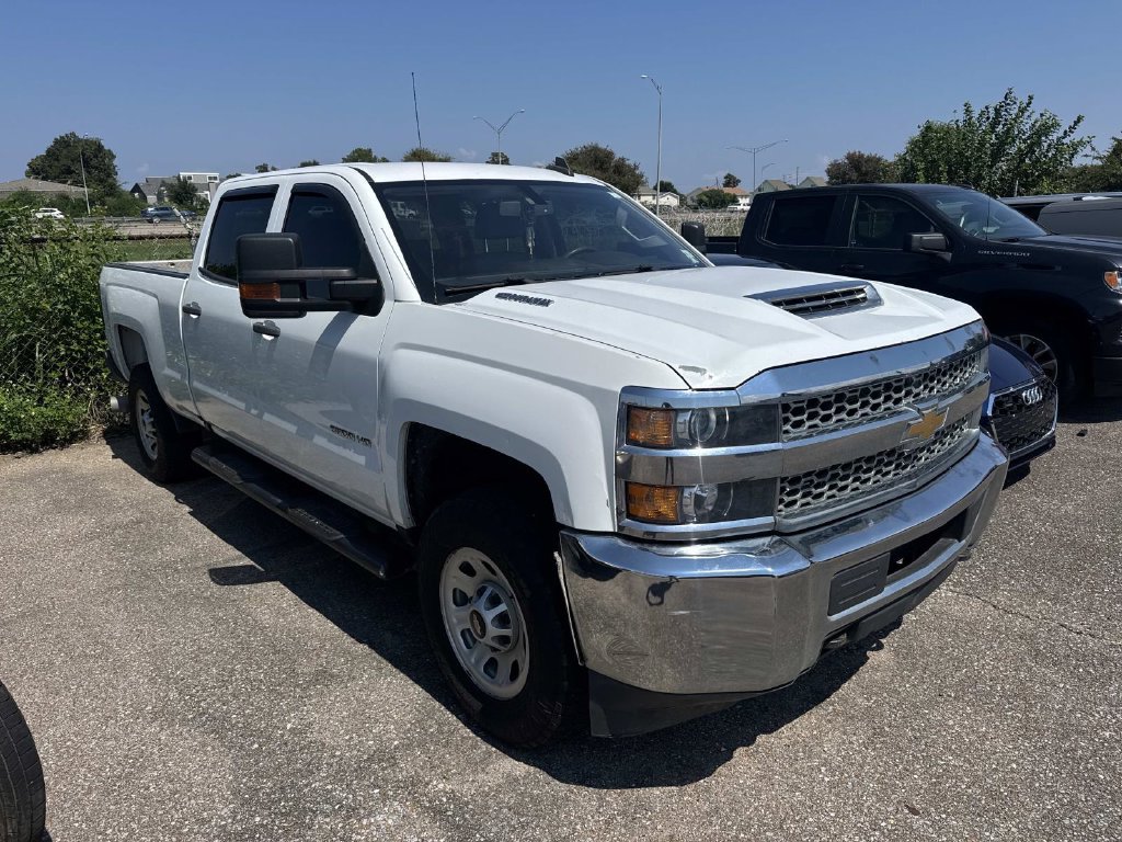 Used 2019 Chevrolet Silverado 2500 W/T w/ WT Convenience Package AWD/4WD image 2