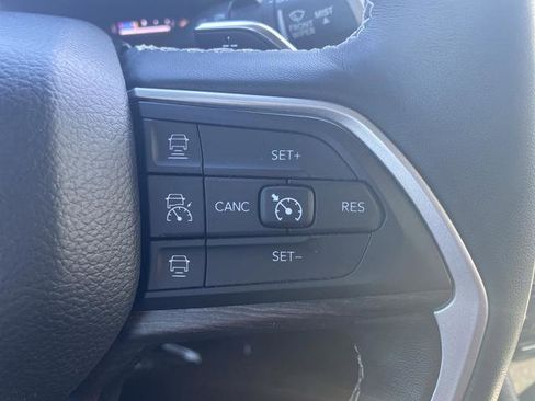 Used 2022 Jeep Grand Cherokee L Limited image 31