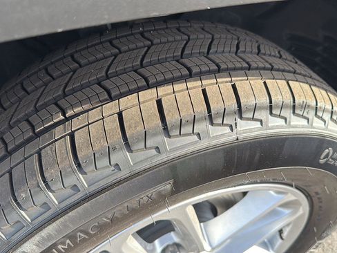 New 2025 Jeep Grand Cherokee Laredo X image 10