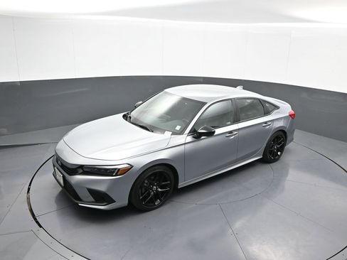 Used 2024 Honda Civic Sport image 31
