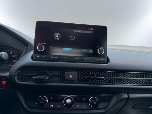 Used 2025 Honda HR-V LX image 14